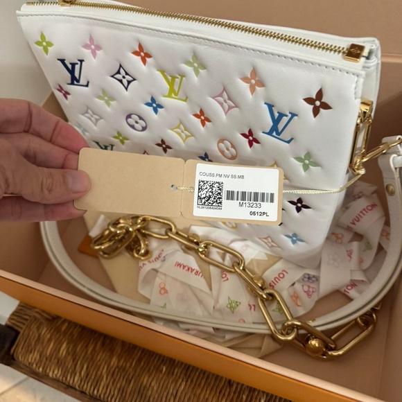 ** LOUIS VUITTON ** MURAKAMI COLLECTION ** BRAND NEW ** LV X TM COUSSIN PM ** - Picture 2 of 7